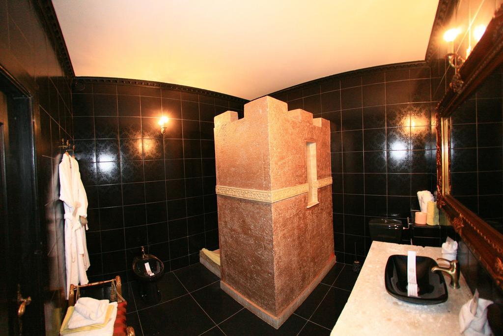 Castelul Lupilor Hotell Chimindia Rom bilde