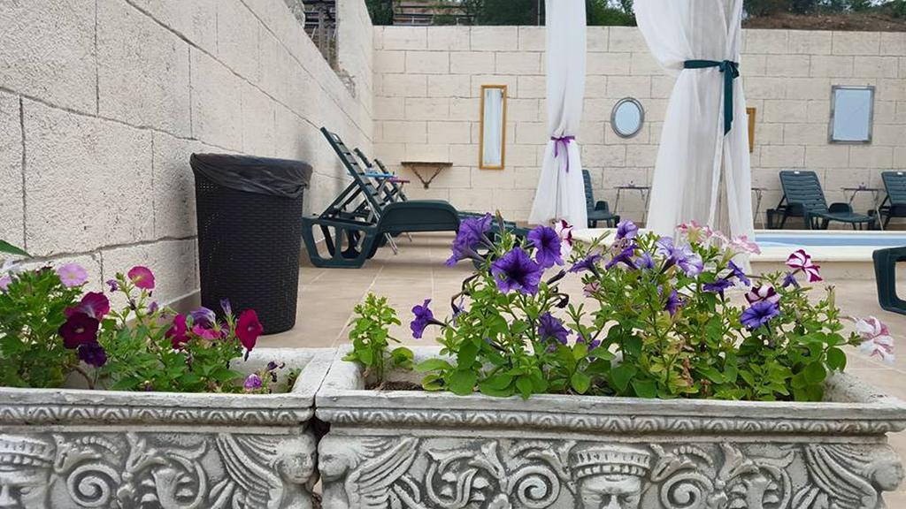 Castelul Lupilor Hotell Chimindia Eksteriør bilde